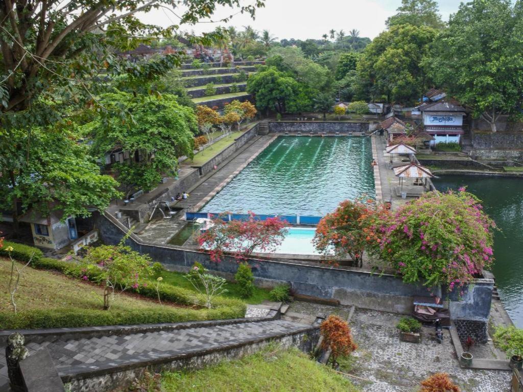 Grand Legi Hotel Mataram Esterno foto