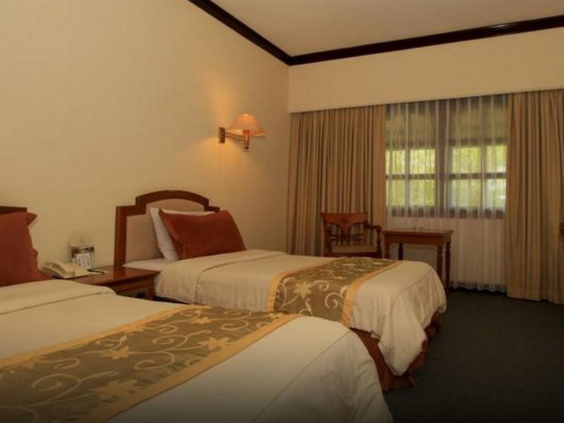 Grand Legi Hotel Mataram Esterno foto
