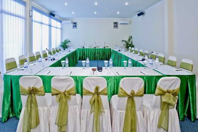 Grand Legi Hotel Mataram Esterno foto