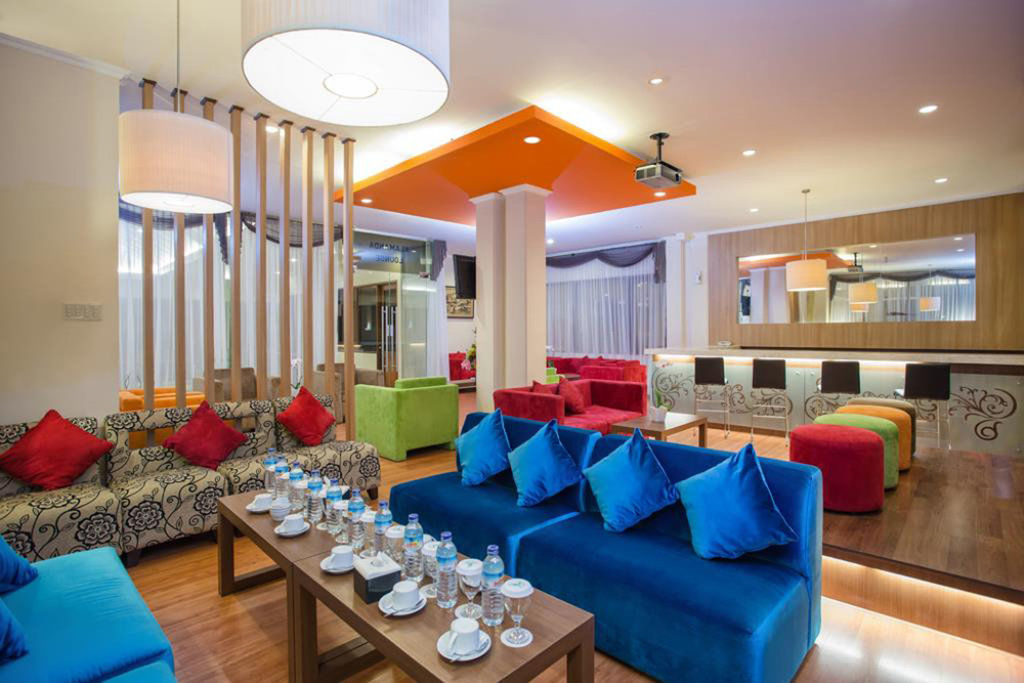 Grand Legi Hotel Mataram Esterno foto